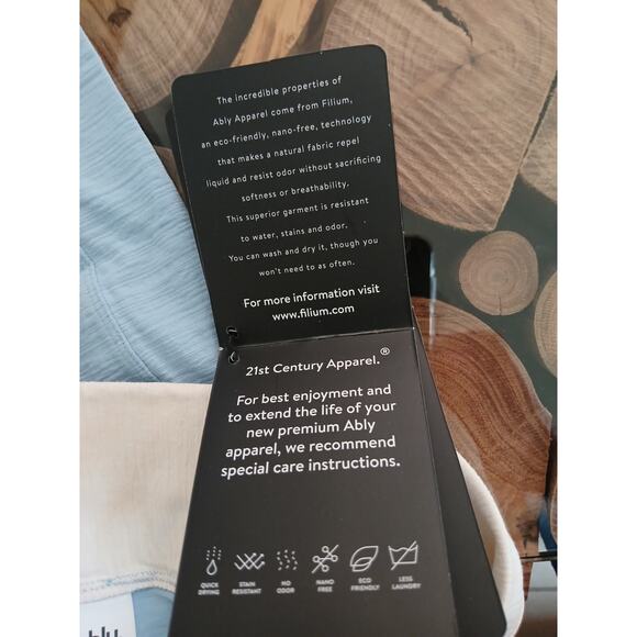 Ably Pull on Shorts Filium Activated Light Blue White Active Short NWT Large - Picture 10 of 13